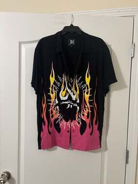 Ed Hardy Fire Heart Flame Tattoo Black & Pink Camp Button Down Shirt XL.       F